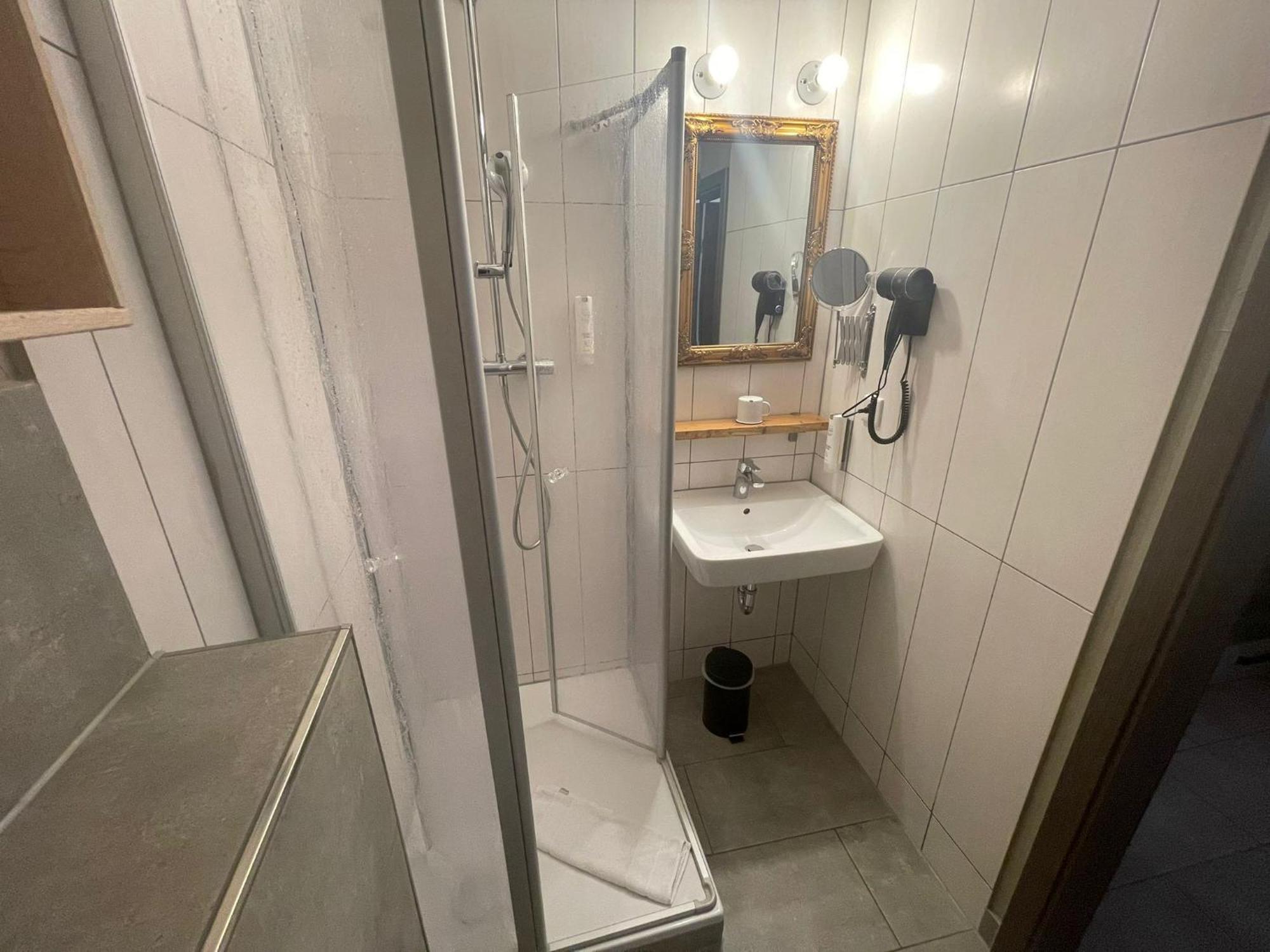 Zentrales Kobytinyhaus City Apartment Herford,Wlan,Parkplatz Exterior foto